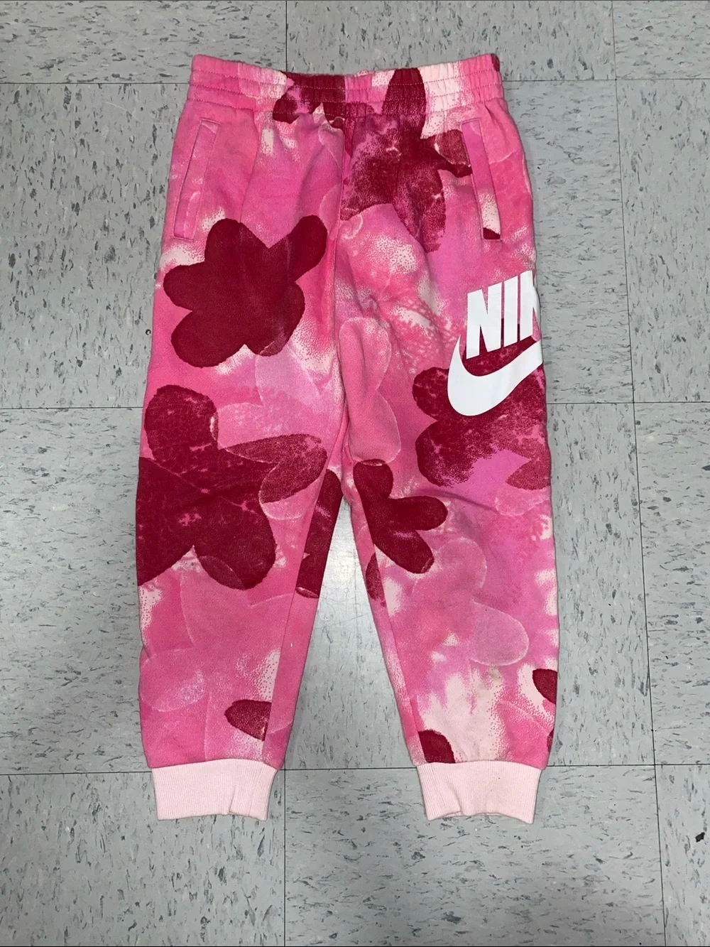 Nike Pink & Dark Pink Floral Kids Jogger Sweatpants girl 6y 6 years old